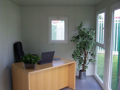 SELF ASSEMBLY SITE OFFICES- 10ft / 3.3m x 2.3m - Image 2