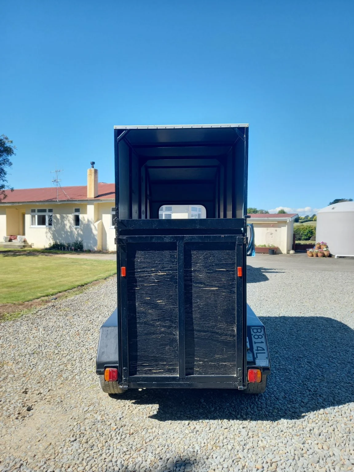 Single Horse Float Tandem Axle - Image 4