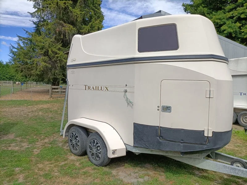 2007 Trailux Ultimate 340 Horse float - Image 8