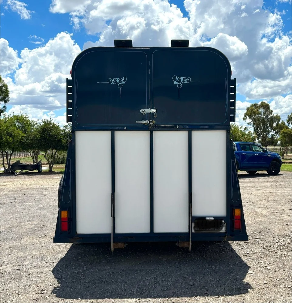 4 Horse Pegasus Angle Float - Image 6
